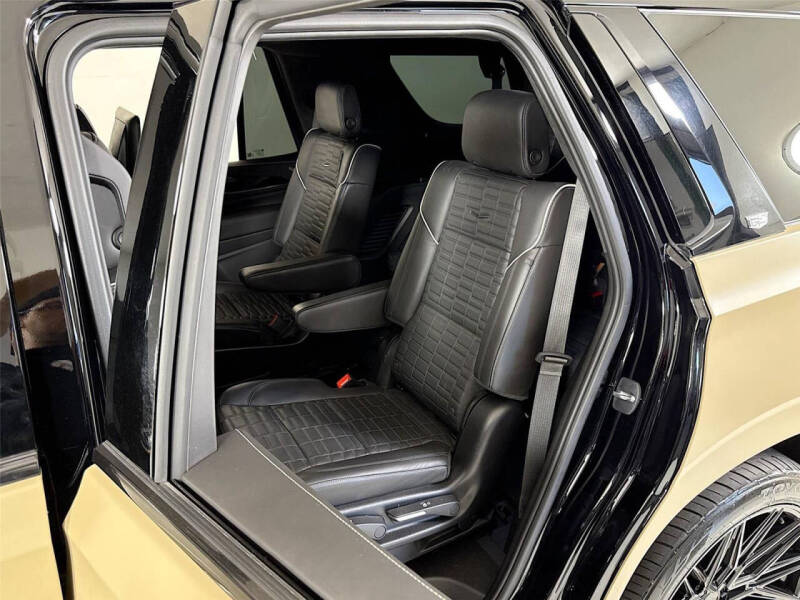 2023 Cadillac Escalade-V