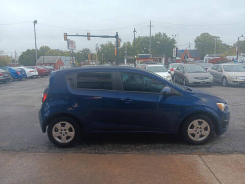 2013 Chevrolet Sonic LS Auto