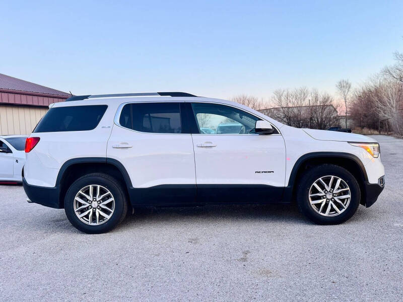 2019 GMC Acadia SLE-2