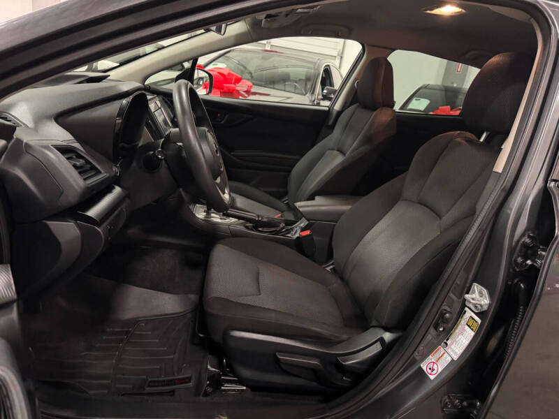 2019 Subaru Impreza 2.0i