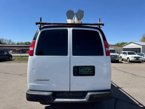 2017 Chevrolet Express 2500