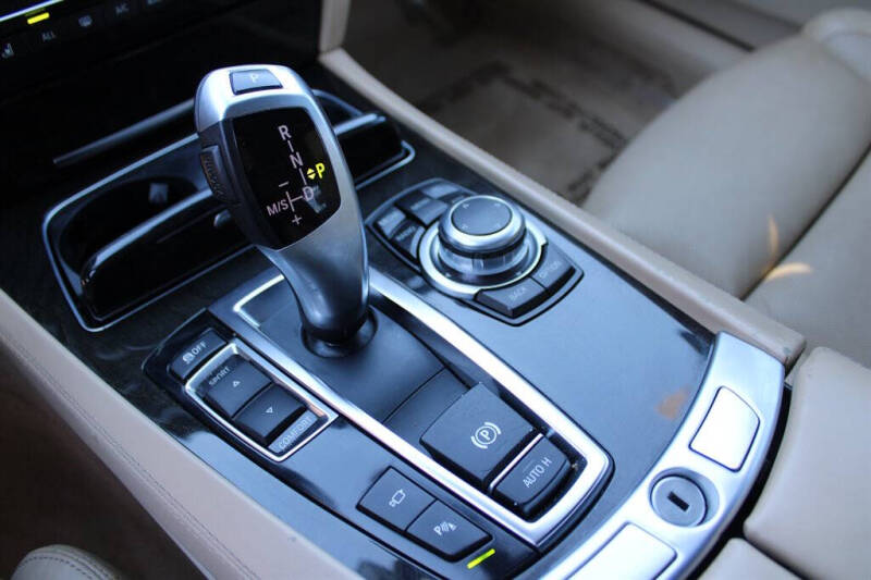 2013 BMW 7 Series 740Li