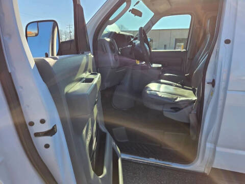 2011 Ford E-Series E-150
