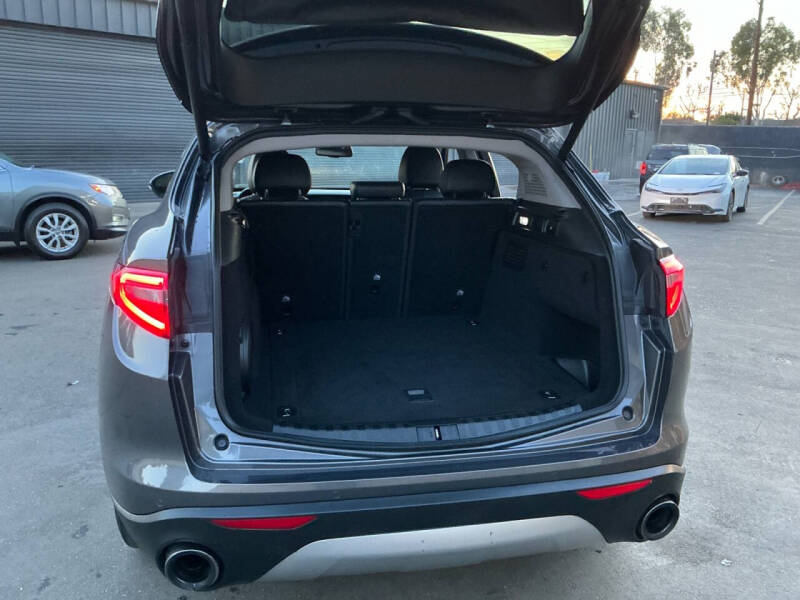 2019 Alfa Romeo Stelvio Ti