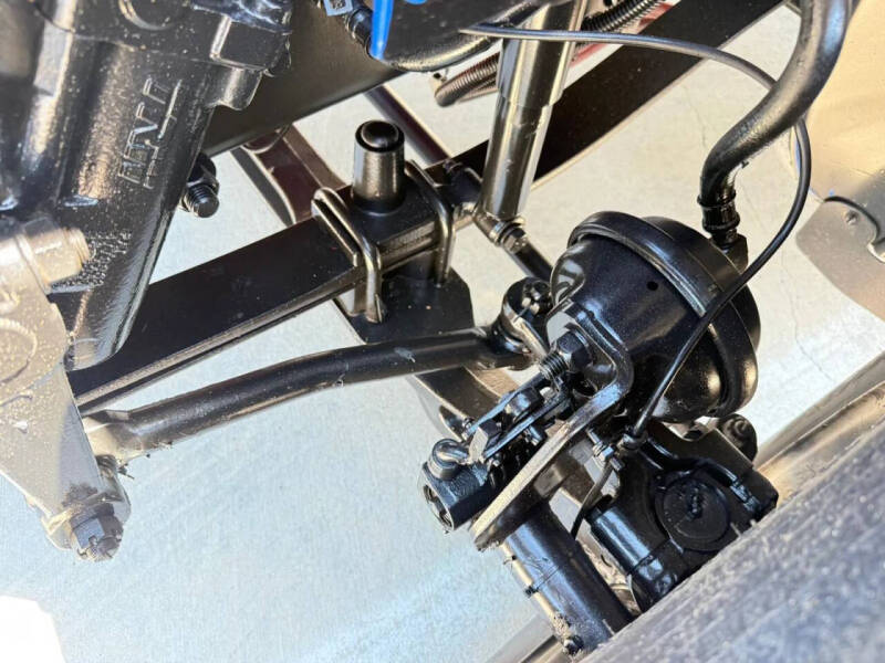 2017 Freightliner M2 106