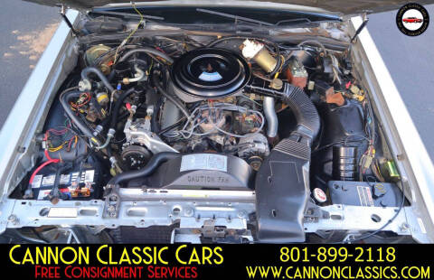 1984 Lincoln Town Car Signature