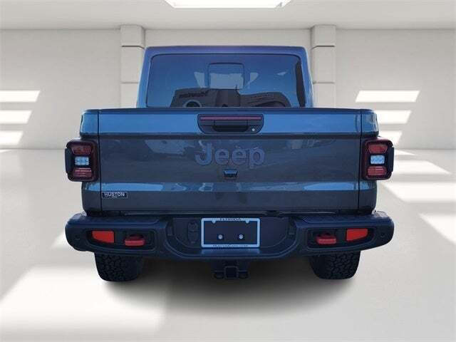 2024 Jeep Gladiator