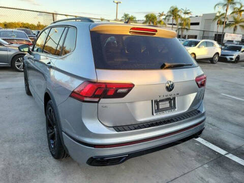 2023 Volkswagen Tiguan SE R-Line Black