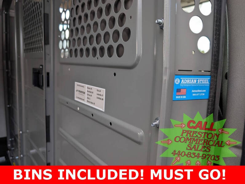 2025 Chevrolet Express 2500