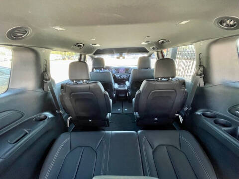 2018 Chrysler Pacifica Touring L