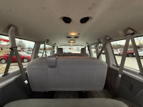 2013 Ford E-Series E-350 SD XLT