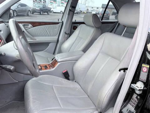 2000 Mercedes-Benz E-Class E 320