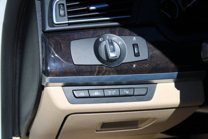 2013 BMW 7 Series 740Li