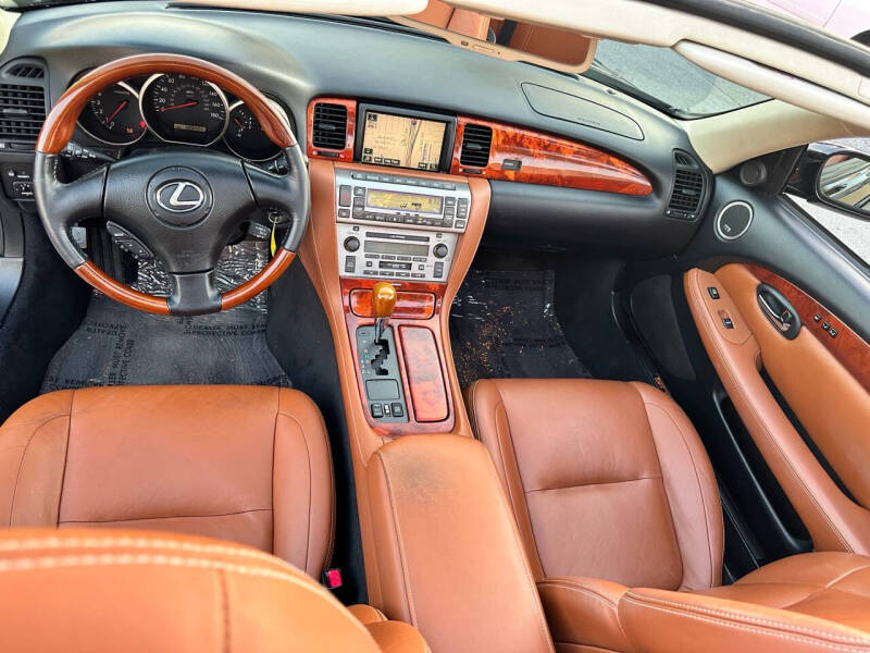 2005 Lexus SC 430 photo 22