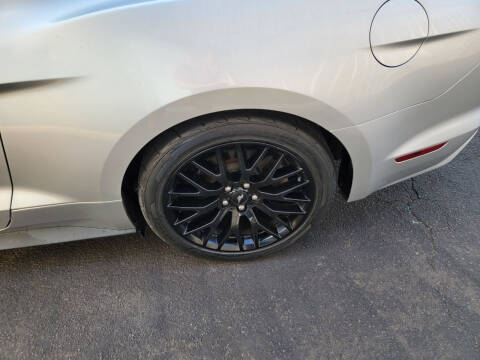 2015 Ford Mustang V6