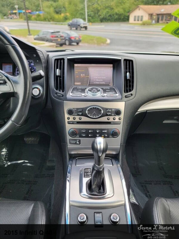 2015 Infiniti Q40