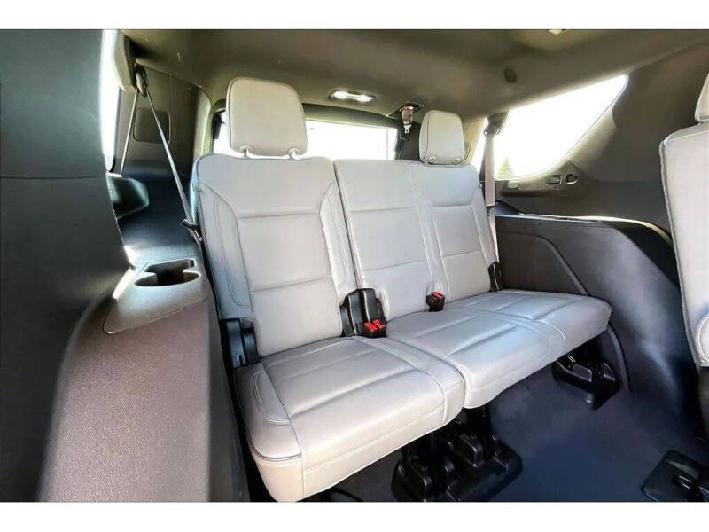 2021 GMC Yukon SLT