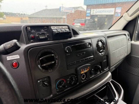 2011 Ford E-Series E-350 SD