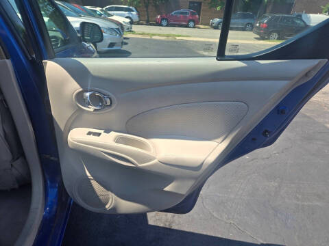 2014 Nissan Versa 1.6 SV