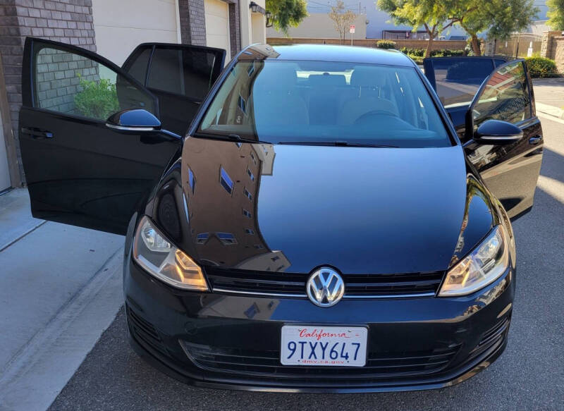 2016 Volkswagen Golf TSI S