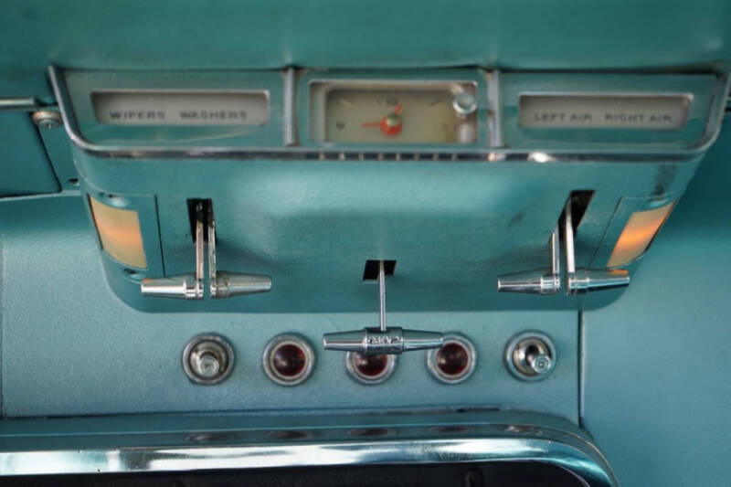 1964 Ford Thunderbird