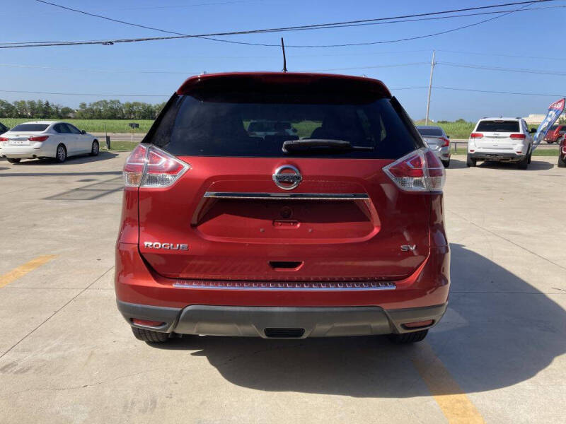 2016 Nissan Rogue SV