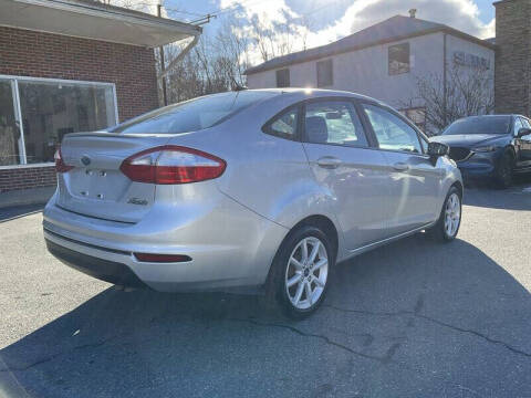 2016 Ford Fiesta SE