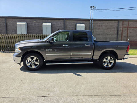 2017 RAM 1500 SLT