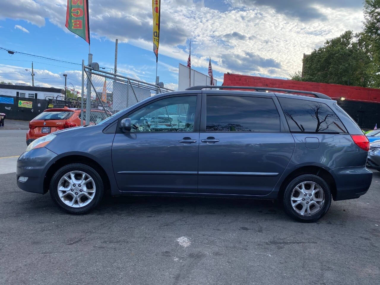 2006 Toyota Sienna for sale at 3B Auto Sales in Paterson, NJ