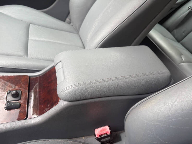 2002 Mercedes-Benz E-Class E 320