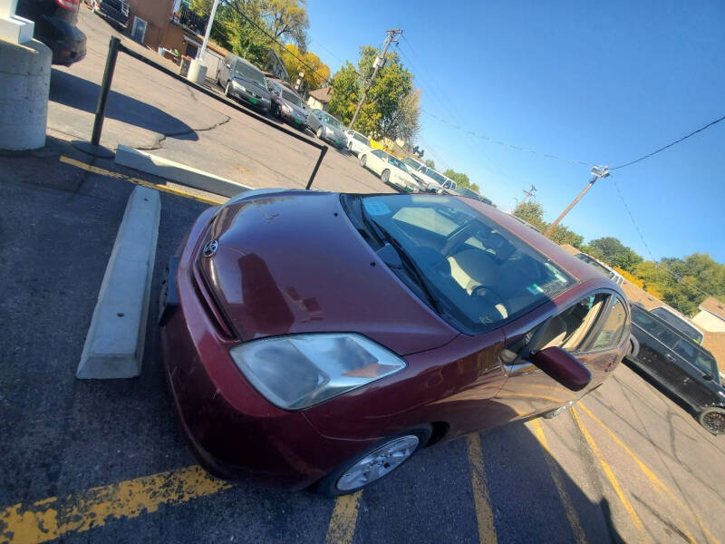 2005 Toyota Prius for sale at Geareys Auto Sales of Sioux Falls, LLC in Sioux Falls SD