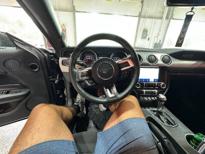 2020 Ford Mustang EcoBoost