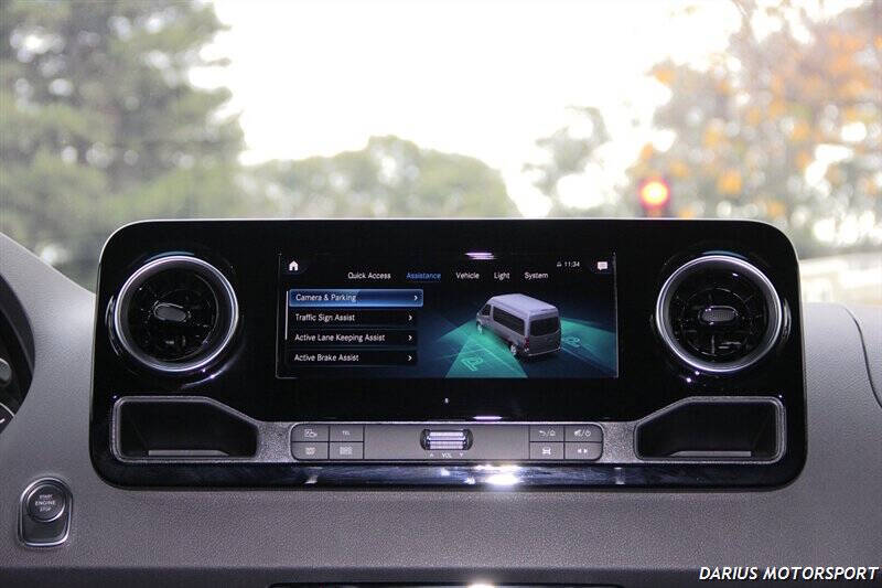 2024 Mercedes-Benz Sprinter 2500