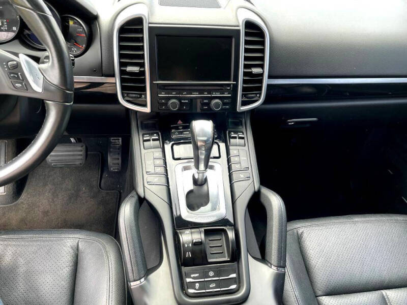 2011 Porsche Cayenne Tiptronic