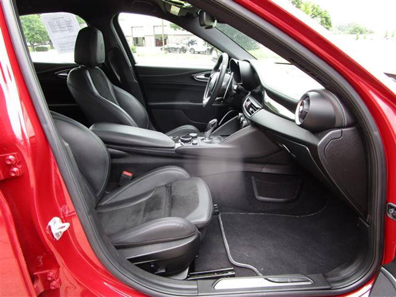 2018 Alfa Romeo Giulia Quadrifoglio