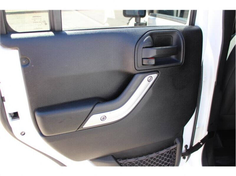 2012 Jeep Wrangler Unlimited Sahara