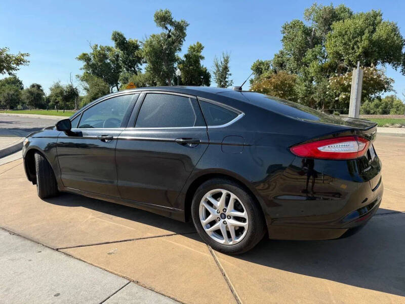 2016 Ford Fusion SE