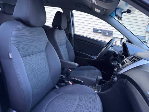 2017 Hyundai Accent SE