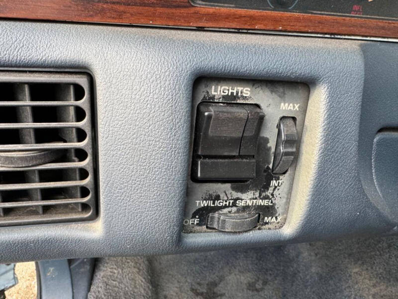 1992 Oldsmobile Custom Cruiser