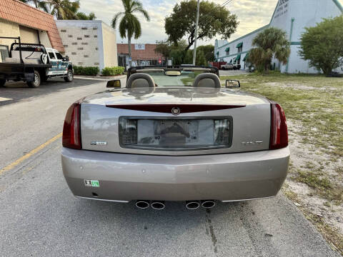 2005 Cadillac XLR