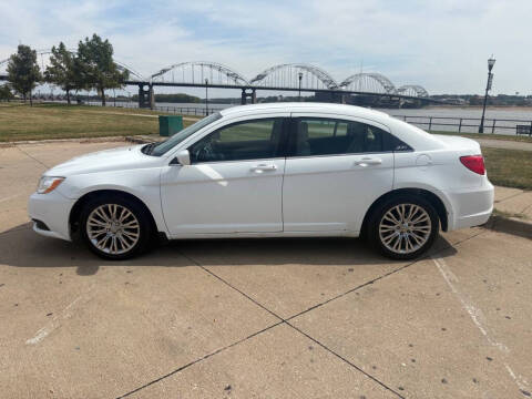 2013 Chrysler 200 LX