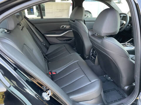 2025 BMW 3 Series 330i