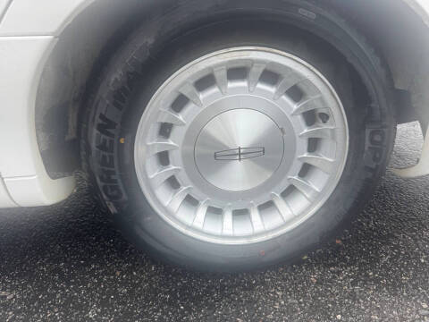 1998 Lincoln Town Car Executive