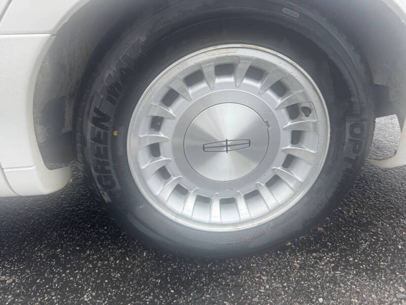 1998 Lincoln Town Car Executive