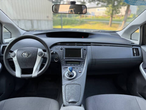 2010 Toyota Prius II