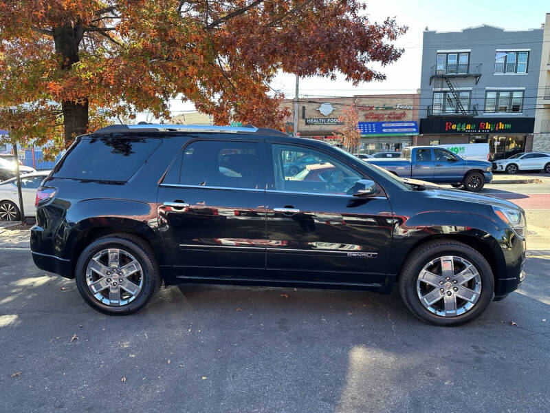 2016 GMC Acadia Denali photo 7