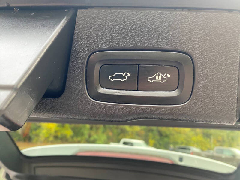 2018 Volvo XC60 T5 Momentum