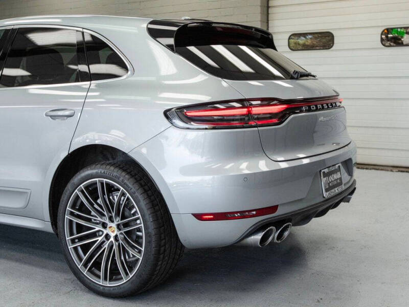 2021 Porsche Macan Turbo
