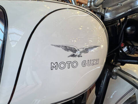 1968 Moto Guzzi V7