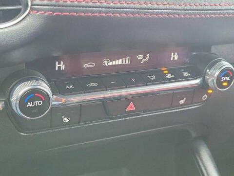 2025 Mazda Mazda3 Sedan 2.5 S Carbon Edition